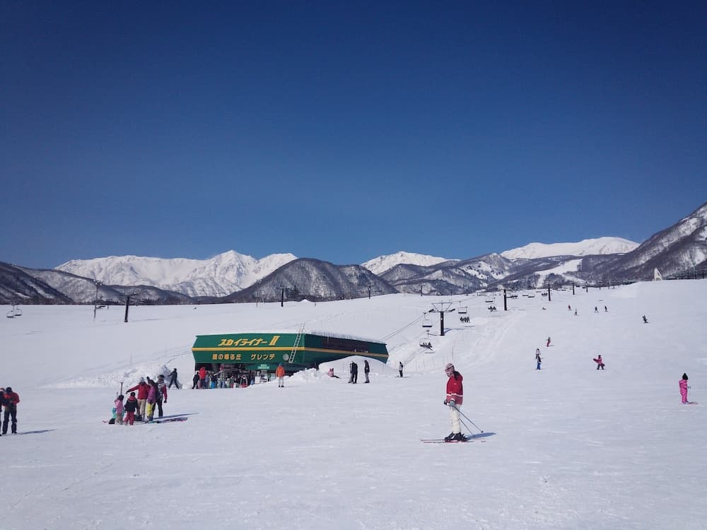 Snow and ski sports