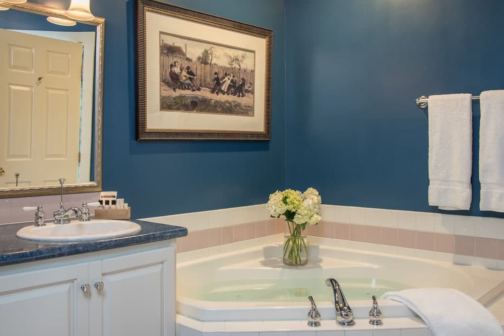 Jetted tub