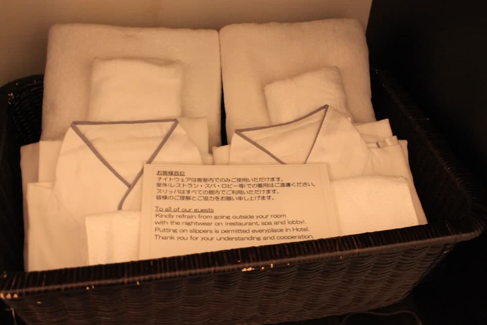 Room amenity