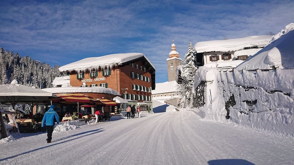 Snow and ski sports