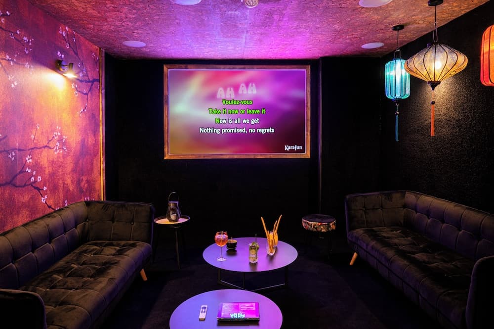 Karaoke room
