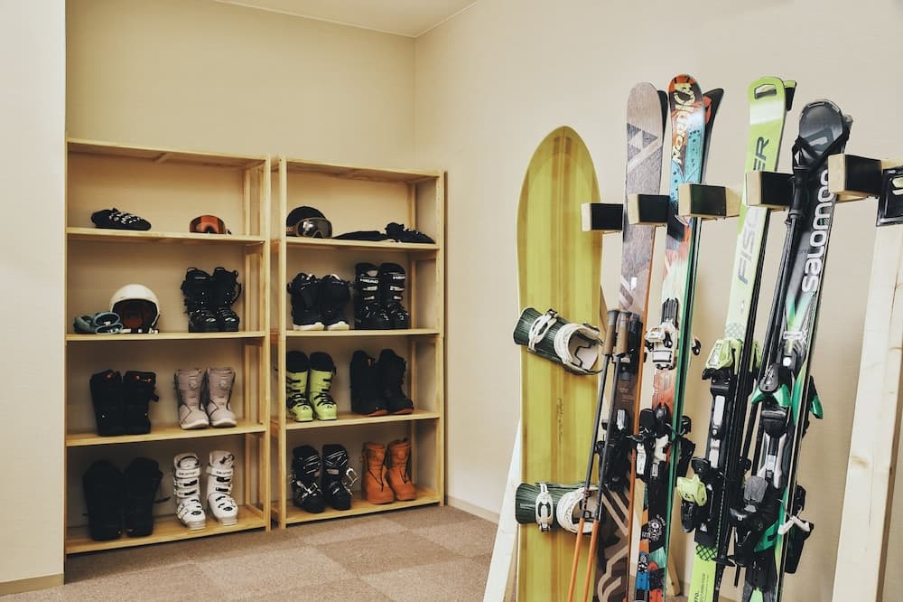 Snow and ski sports