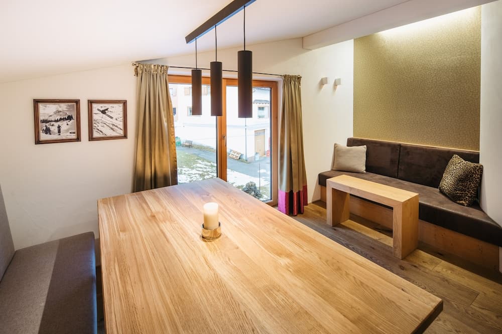 In-room dining