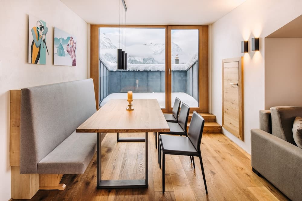 In-room dining