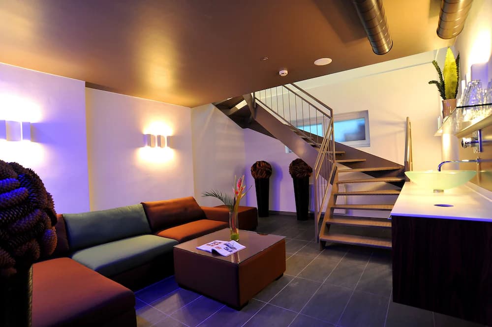 Spa reception