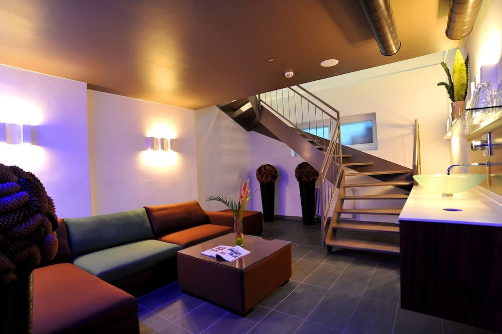 Spa reception