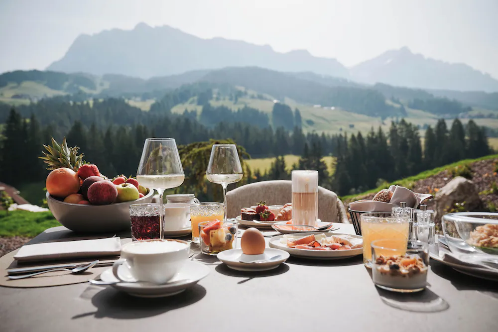 Breakfast area