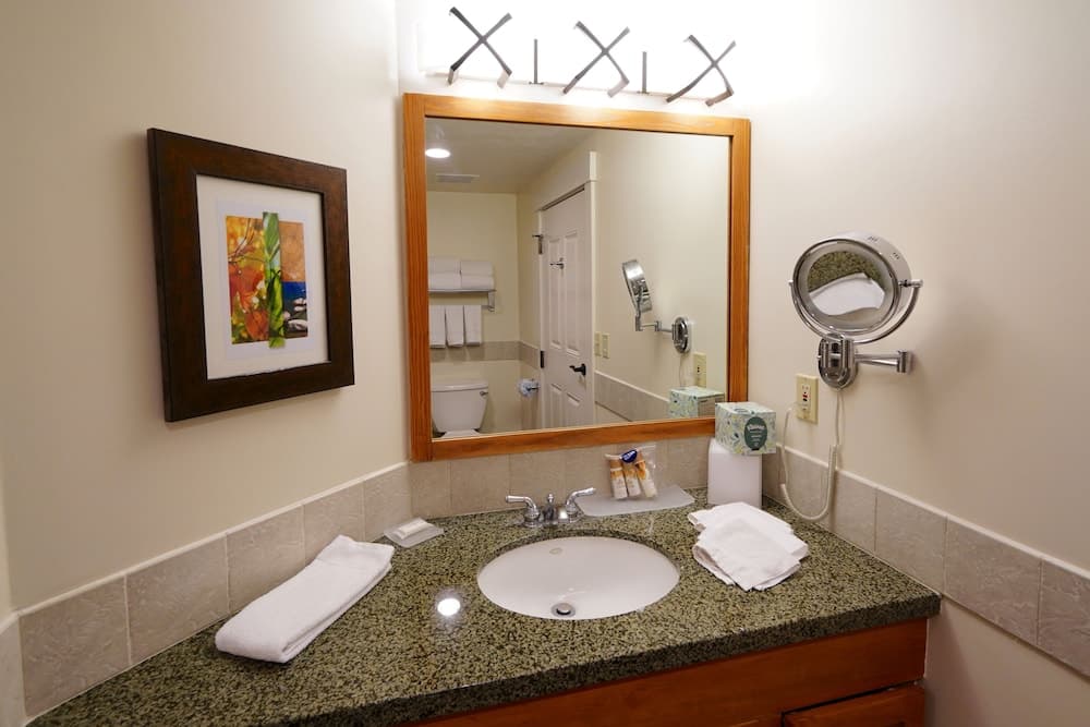 Bathroom sink