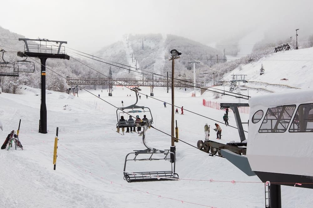 Snow and ski sports