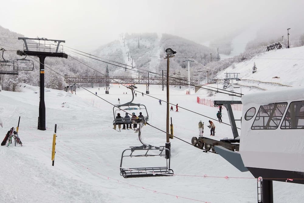 Snow and ski sports