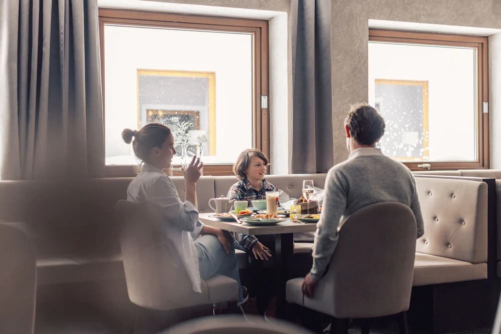 Breakfast area