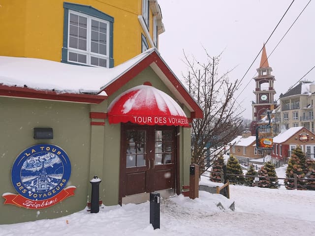 Lobby of Tour des Voyageurs