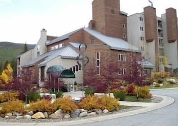 Lobby of Iron Horse Resort