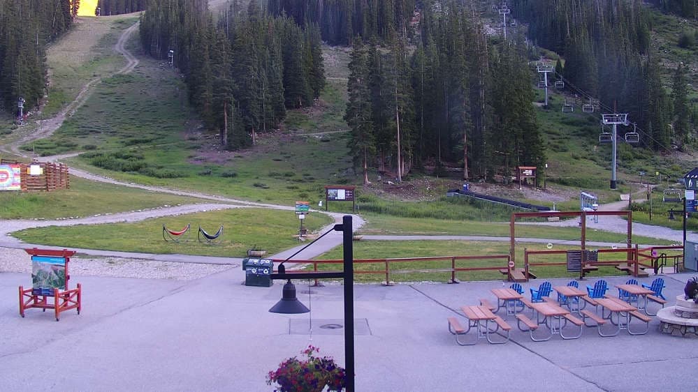 Arapahoe Basin Ski Area - Mountain Goat Plaza / Base Area