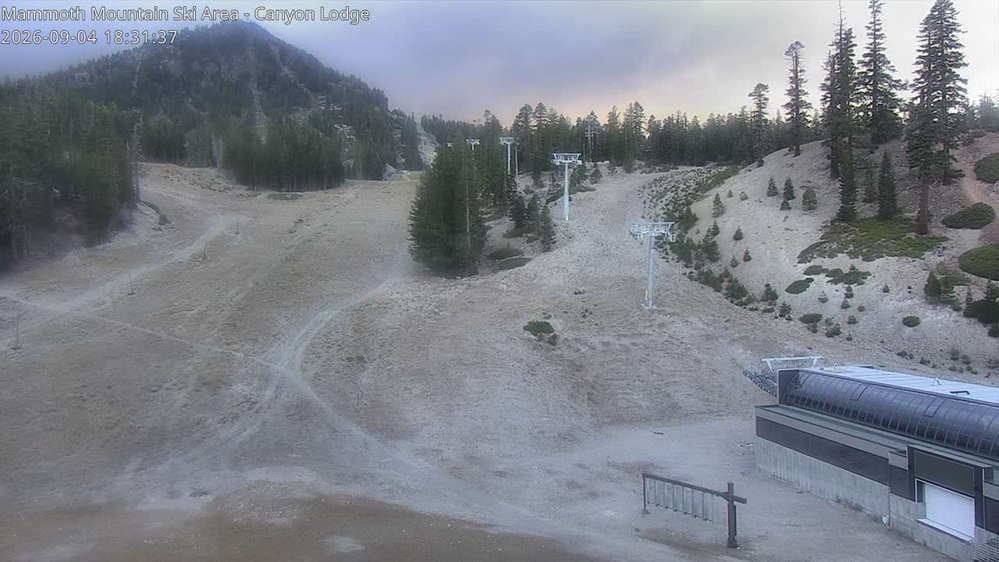 Mammoth Mountain - Canyon Lodge Lincoln Mountain Webcam