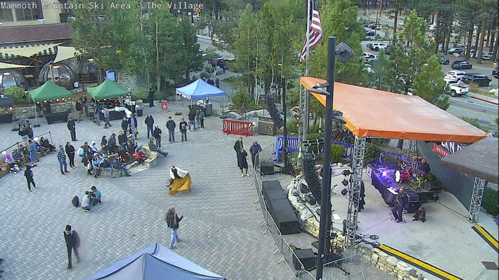 Mammoth - Stage