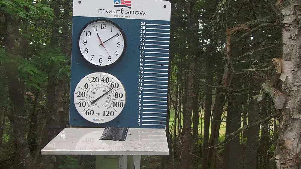 Mount Snow - Snow Stake