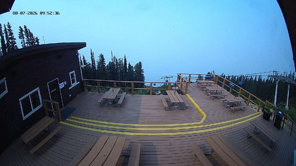 Revelstoke: Top of Upper Gondola Cam