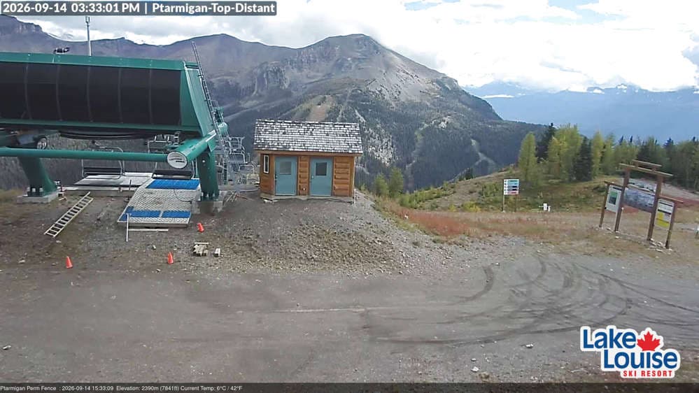 Lake Louise Mountain Fairmont Chateau Cam