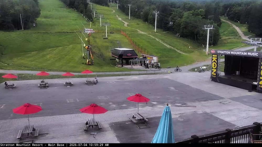 Main Base Lodge Cam