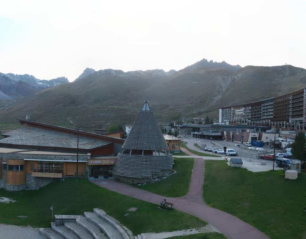 Tignes - Place du Lac 