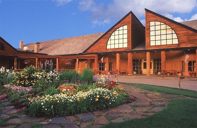 Lobby of Grouse Mountain Lodge