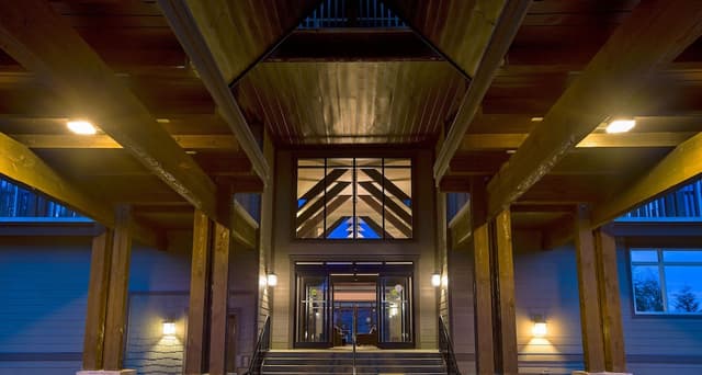 Lobby of Palliser Lodge