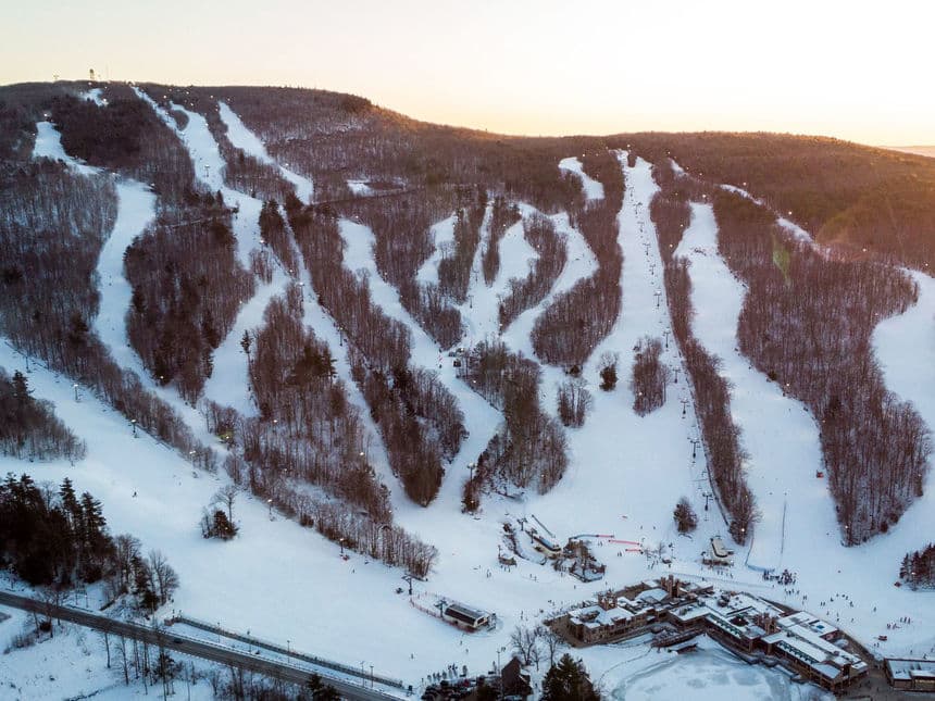 4 Best Ski Resorts in Massachusetts, 2023/24